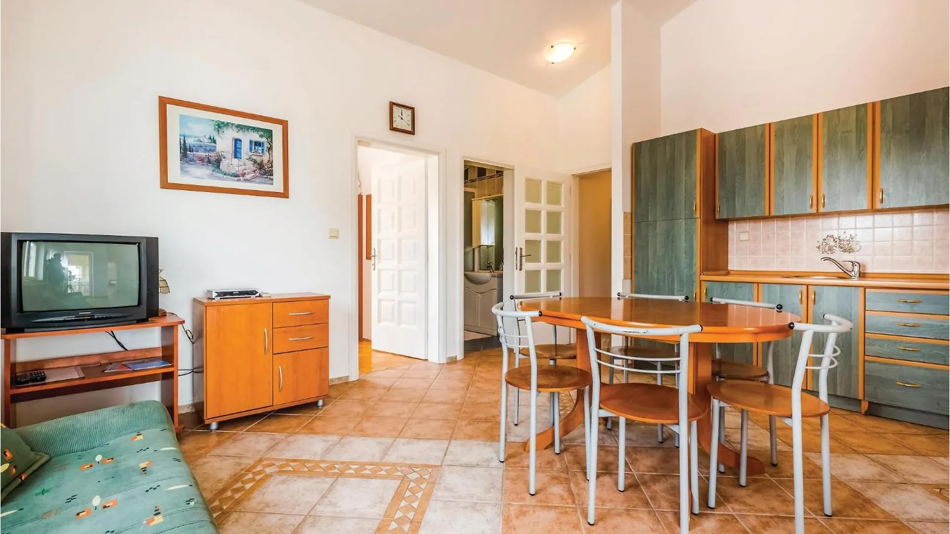 Pet Friendly Apartment In Banjol With Kitchen