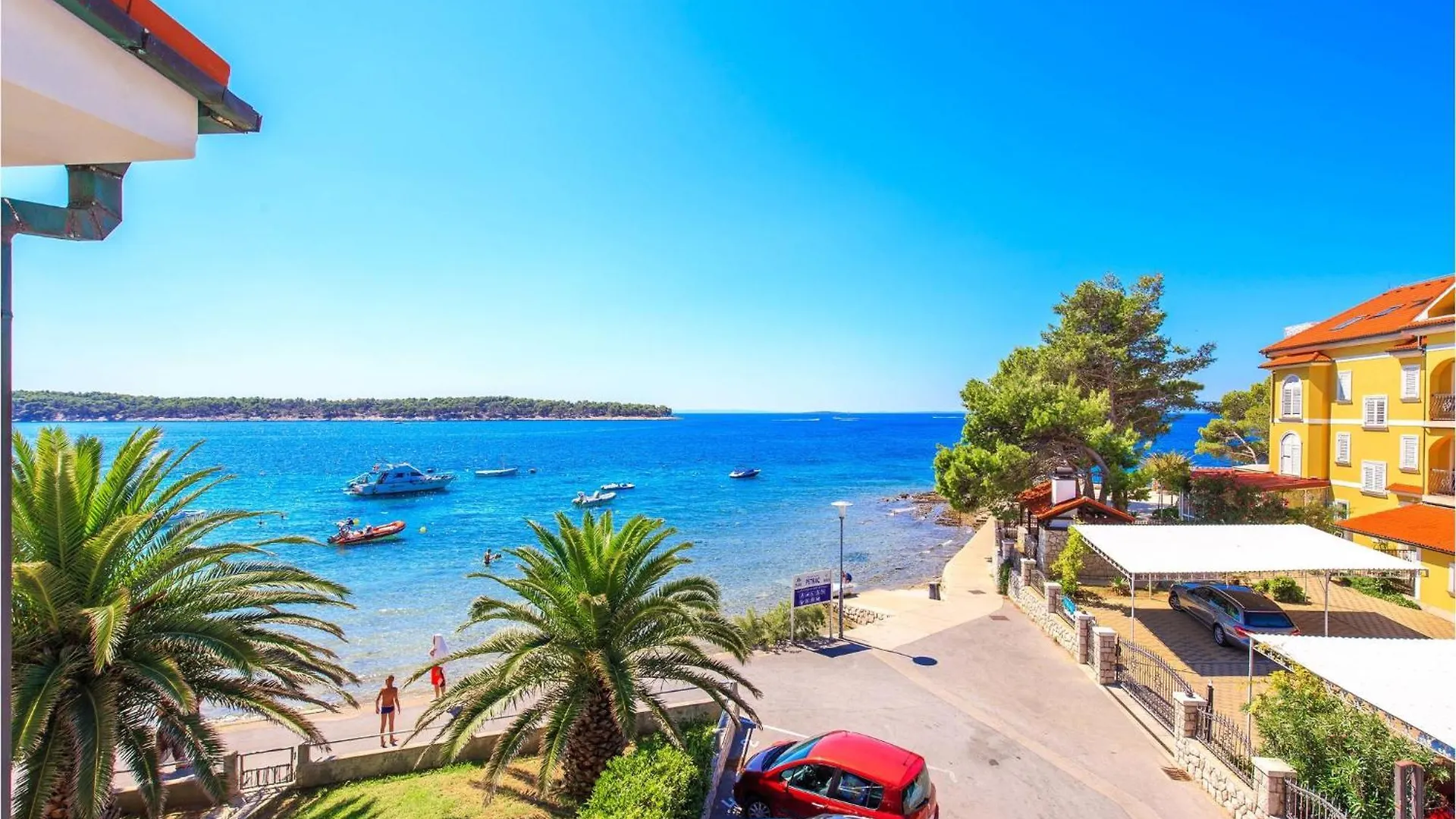 Pet Friendly Apartment In Banjol With Kitchen Croatia