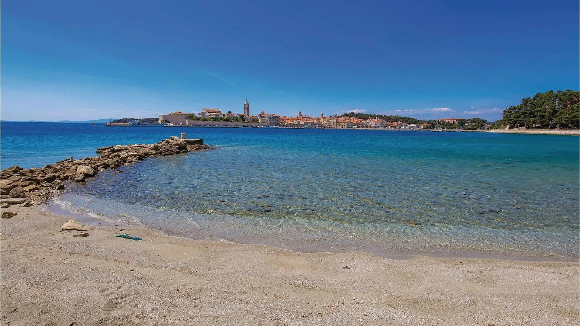 Pet Friendly Apartment In Banjol With Kitchen Croatia